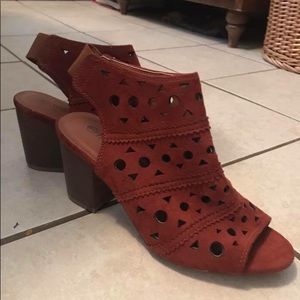 BRAND NEW! NEVER WORN! Maurices stacked heels!